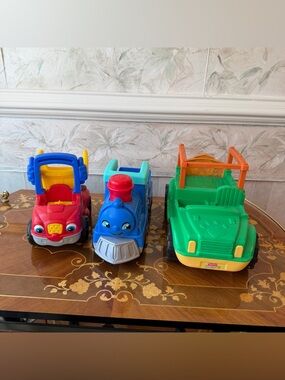 Fisher Price Little People Vehicle Lot Dump Truck, Safari, Train